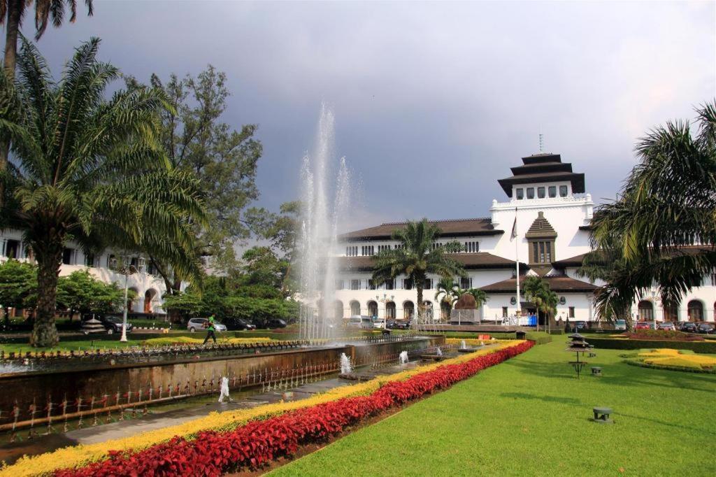 Zodiak Kebon Jati By Kagum Hotels Bandung Zewnętrze zdjęcie